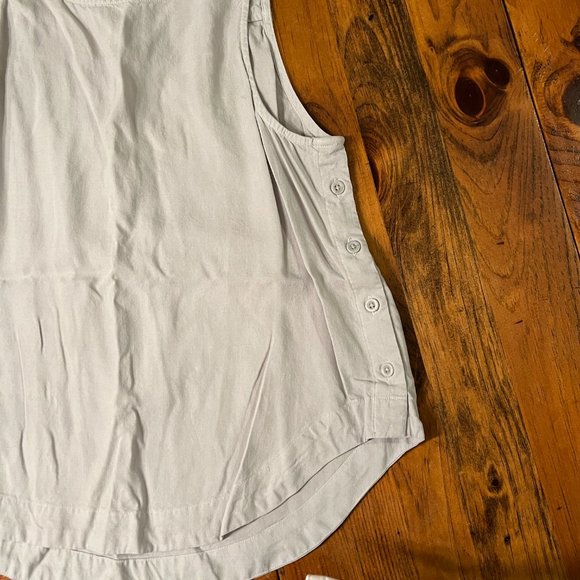 Bella Dahl Soft Flowy Tencel Side Button Tank - Picture 6 of 8